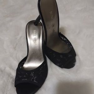 NINE WEST heels size 6, Open toe. Womens shoes